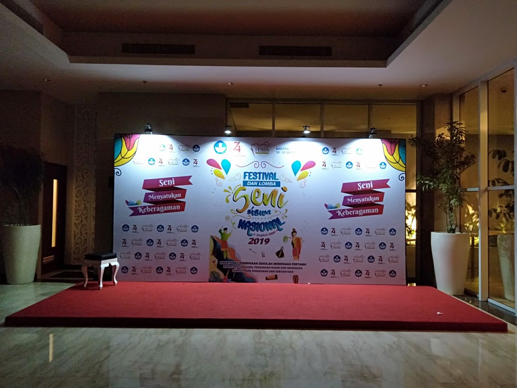 PartisiPamera19's tweet photo. Sewa backdrop flexy banner fullcover Cikampek. Hubungi : 081112520824
#sewapartisipameran #sewabackdrop #jualbackdrop #jualpartisipameran #partisipameran #backdropr8 #backdropflexy #photobooth #partisir8 #partisipameranmurah #partisipameranjakarta https://t.co/czmxQ3Q5KP