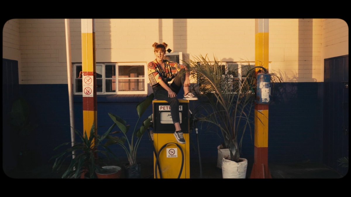 Gara Pano is in its 4th day of existence. Y’all can just call me “Amai Vans” 🤷🏽‍♀️
.
#garapano #newmusic #gemmagriffiths #vans #imajeni #amaivans