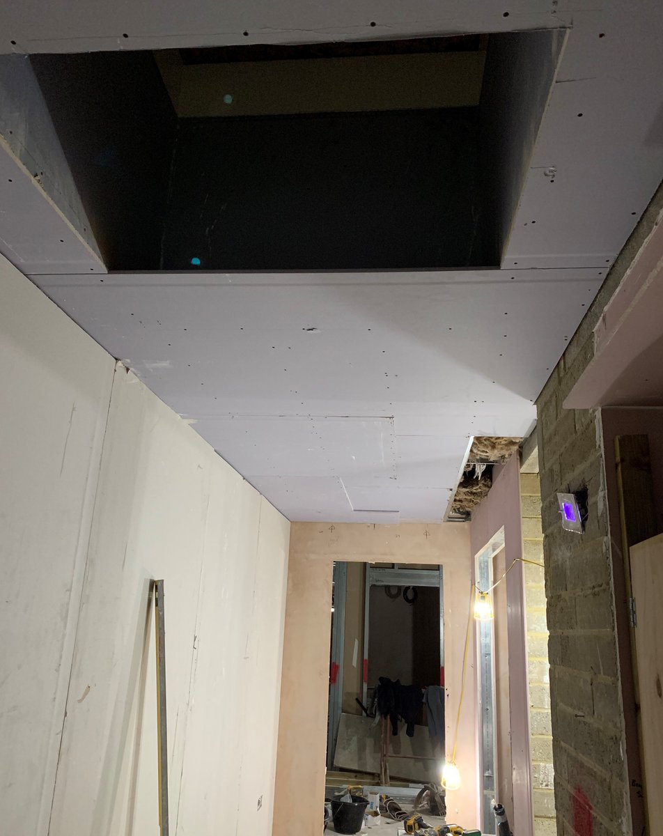 TLottLtd's tweet photo. See more photo's below from our project in Radlett fro Griggs Homes.
- - - - - - - - - - - - - -
#Construction #Sustainability #Radlett #Homes #SFS #Render #InternalWorks #CommunalWorks #HappyClient #GriggsHomes https://t.co/mvZHAs4rCX