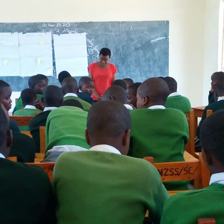 appsandgirls's tweet image. Our trainers from @appsandgirls are hosting business workshops and prototyping sessions in Four schools in Iringa. With more than 100 girls to be reached in preparing them to embrace innovation and use technology to solve problems around them.
#GES19 
#CreatingadigitalGeneration