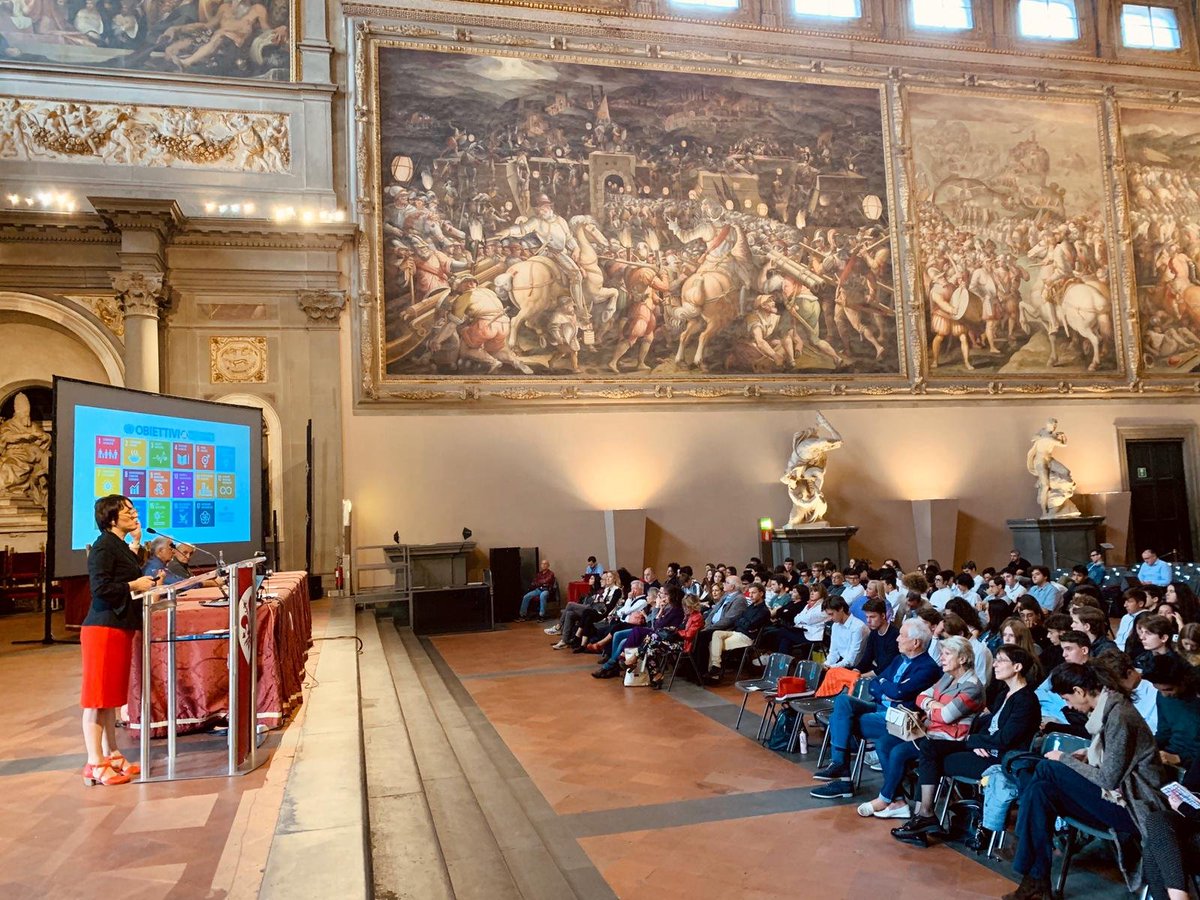 AI_x_IA's tweet photo. La sfida con la quale si confronta la scuola è quella di orientare il cambiamento narrativo e culturale della società per poter fare un salto trasformativo in direzione del futuro che vogliamo.

- #MariaChiaraPettenati, Dirigente di Ricerca @IndireSocial

#voceAIragazzi
#AIxIA https://t.co/u68ec2osDN