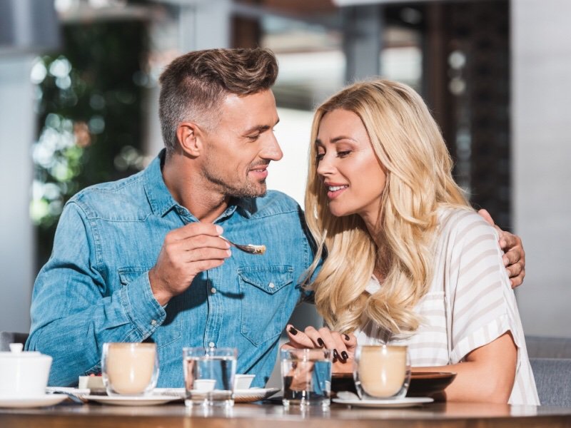 OnlineCoach_nl's tweet photo. Niets te zeggen tijdens een date? 
Het maakt niet uit hoe leuk iemand is, soms ben je even uitgepraat. Hou de volgende 10 onderwerpen achter de hand.

Lees verder op:
https://t.co/6pFtojIgU6

#date #dating #firstdate #liefde #love #coach #coaching #tips #relatie #relatiecoach https://t.co/M4E7ekPzry