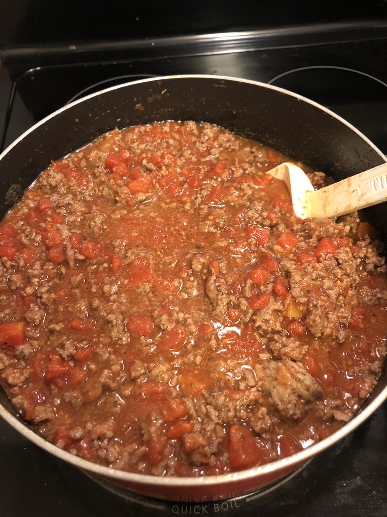 CastellKim's tweet photo. Aaaand this is ALSO why I ππ»ββοΈ & ππ»ββοΈ
#carbs #workitoff #balance #pasta #guiltypleasure https://t.co/py21jKBEW4