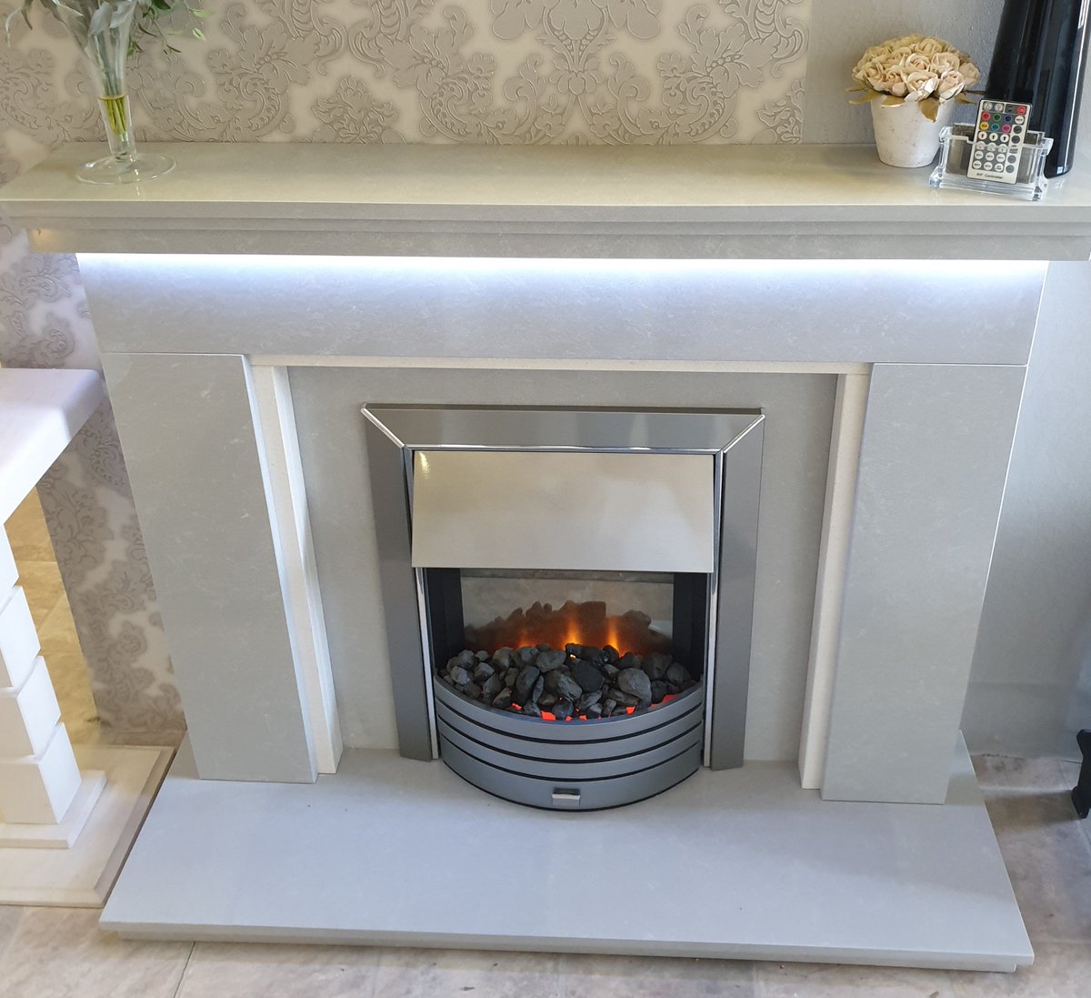 Findley House tweet media