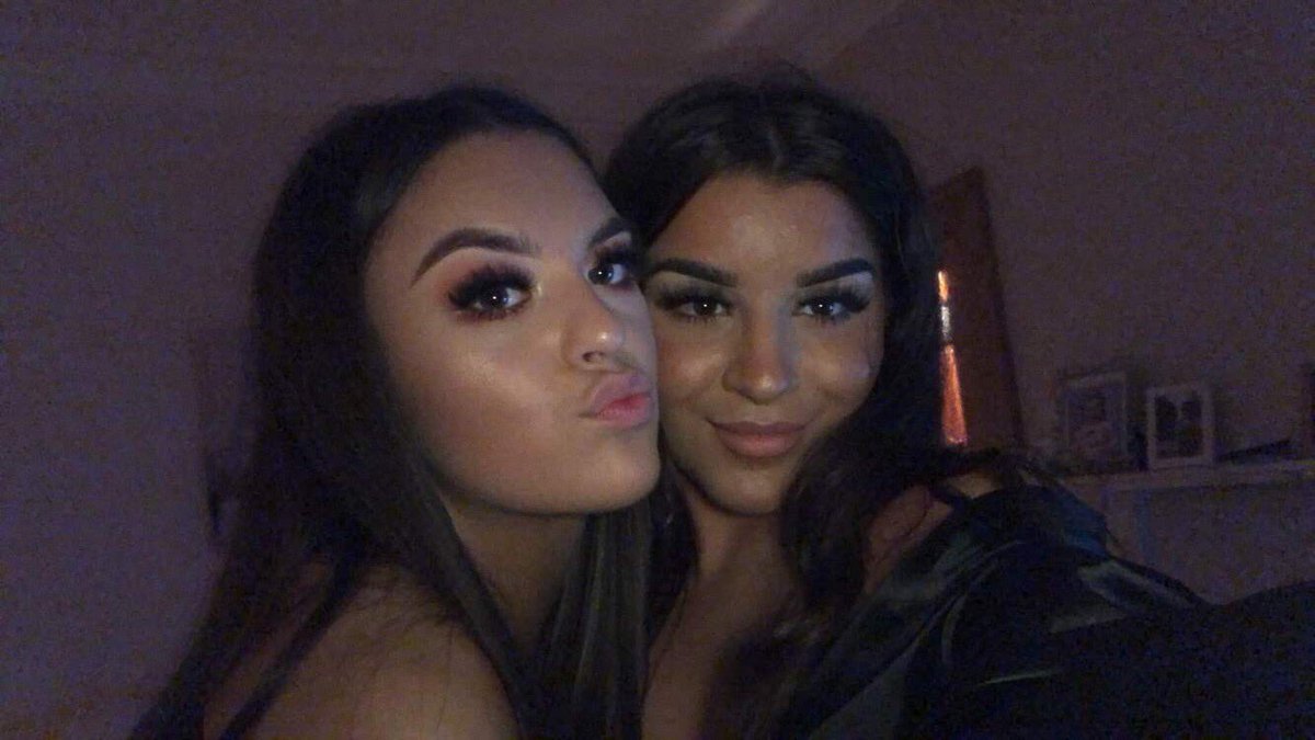 KaylahShandx's tweet photo. @z_bakir1 happy bday my hunny🥰have the best day n I’ll see u tonight!!! love u tons❤️ https://t.co/62EZbInstk