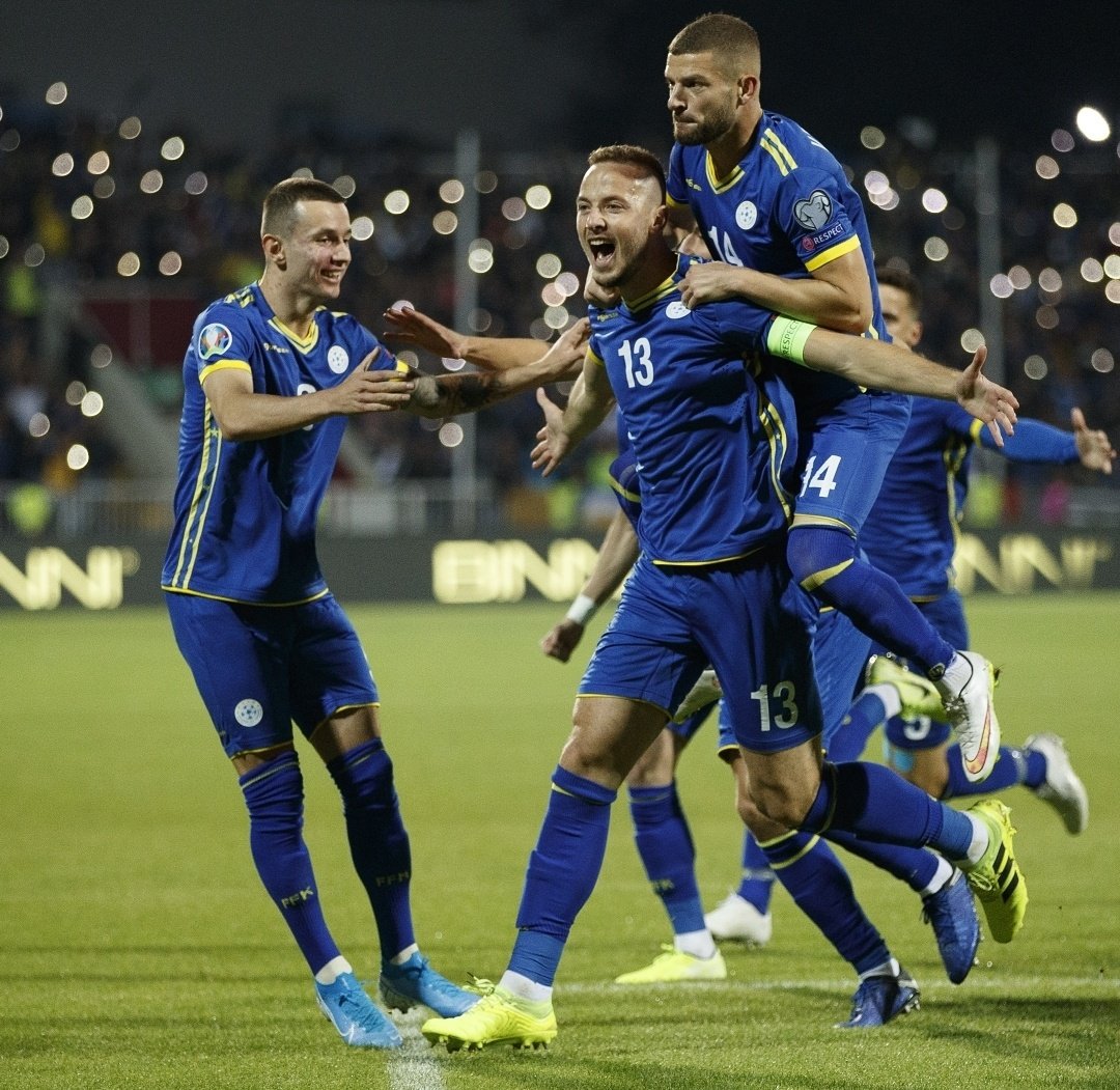kosovanfooty_EN's tweet photo. Some images from that remarkable night in Prishtina as #Kosovo got a vital 2:0 victory against Montenegro.
#KOSMNE | #BashkëPërKosovën https://t.co/dSYNXwKhL7