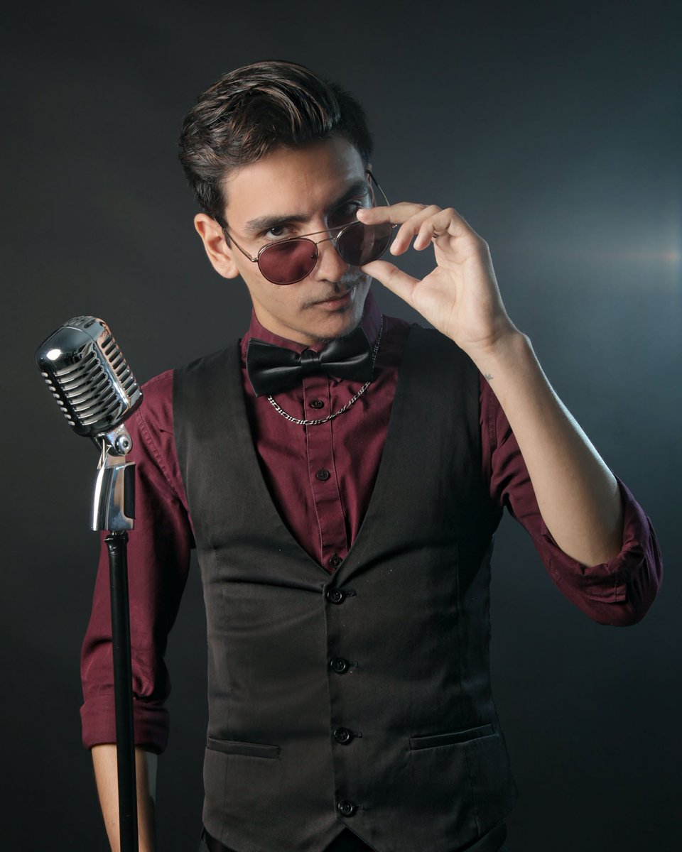 NeahOff's tweet image. 🔥 Let's dance on me 🔥
________________________________

#Néah #MrFirenight #FaonPhotography