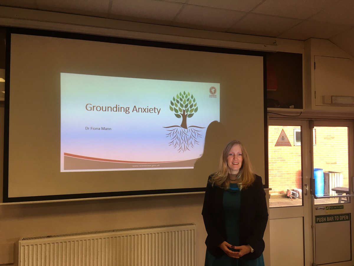 CourtElevate's tweet photo. Fantastic turn out today for our Wellington Cluster Parent and Carer workshop. Thanks to Fiona Mann for leading and to parents/caters for attending. #helloyellow #WorldMentalHealthDay https://t.co/ZLt2QqtKLK