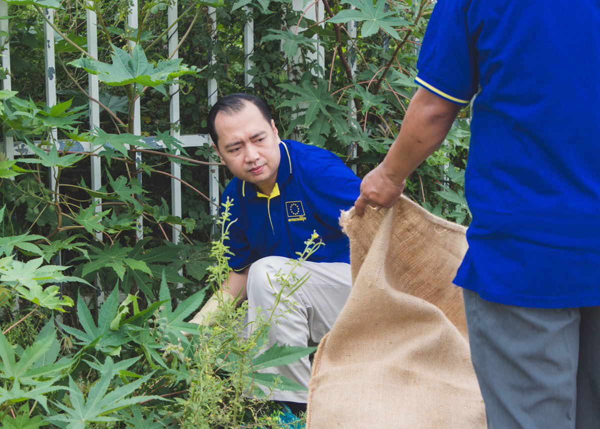 Say NO to single use #plastic. Together support the green initiative and take action #Cambodia #EU #Cleanup #waste #environment