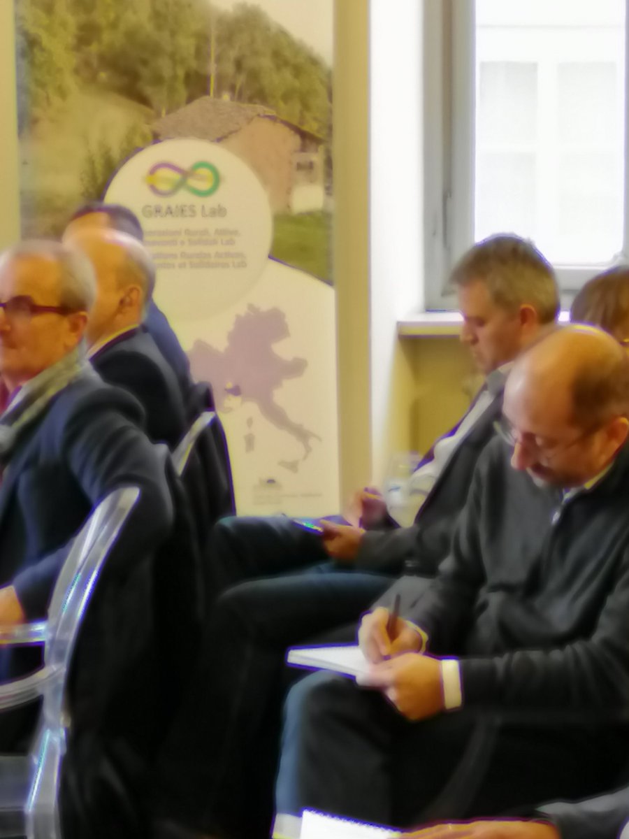 GRAIESLab's tweet photo. #15ottobre #Torino #pianointegratoterritoriale #GraiesLab @InterregALCOTRA   per parlare dei primi risultati di #InnovLab interviene il vicepresidente di @Coeurdesavoie
@CamComTorino @ColdirettiTo @CittaMetroTO @galcanavese @GalLanzo @mlucianaz @GiorgioMagrini @FGalliati https://t.co/OY9e9TUHj1