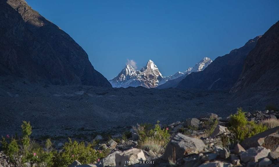 Pakistan Tourist Attractions (@ptourattraction) on Twitter photo ๐๐ณ๐ฎ๐ง ๐๐ซ๐๐ค๐ค (6,375m) that lies on Biafo Glacier can be viewed near Khorofon, midway between Askole and Jhola. The route to Snow Lake turns north from here towards Biafo Glacier.
P.C_๐๐๐๐
#PTA #Pakistan #PakistanTouristAttractions #PicturePakistan #PakistanDairies ๐๐ณ๐ฎ๐ง ๐๐ซ๐๐ค๐ค (6,375m) that lies on Biafo Glacier can be viewed near Khorofon, midway between Askole and Jhola. The route to Snow Lake turns north from here towards Biafo Glacier.
P.C_๐๐๐๐
#PTA #Pakistan #PakistanTouristAttractions #PicturePakistan #PakistanDairies