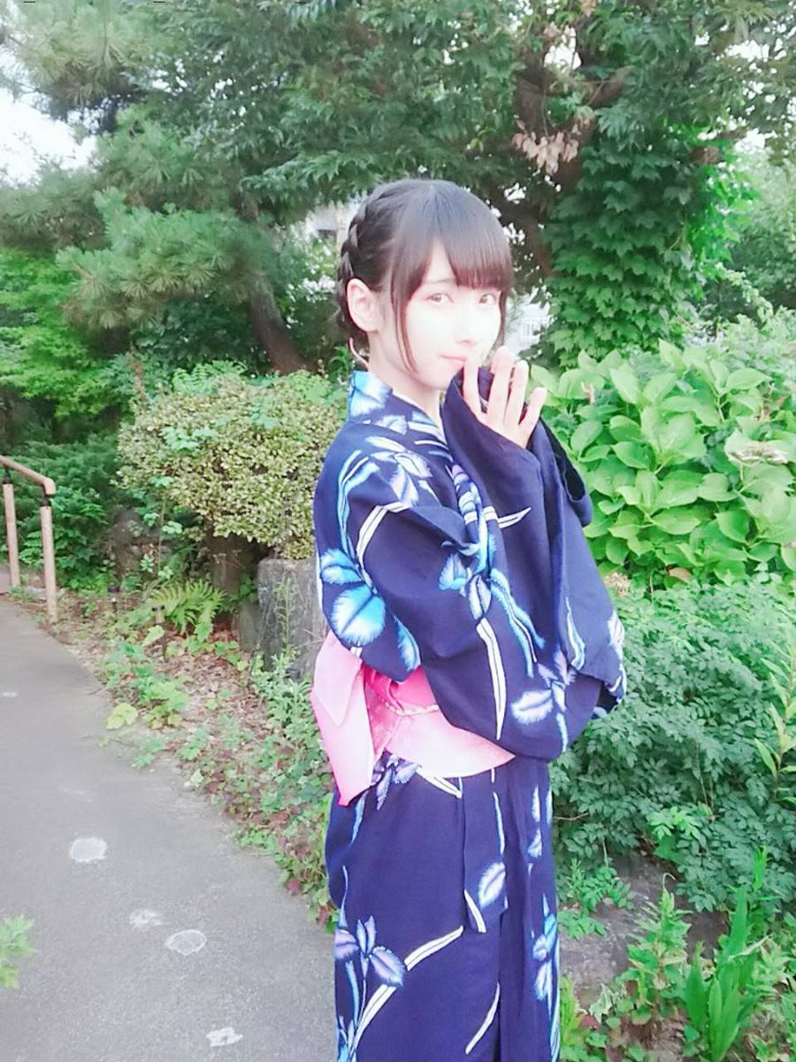 橋本麗愛 水色に花びらの浴衣がこの世で１番似合うのはたぶん君だと思う Back Numberさんの わたがし より あー言われてみたいなー誰か言ってくれないかなー W ﾁﾗｯ Backnumber わたがし 浴衣 祭り 言われてみたいセリフ T Co