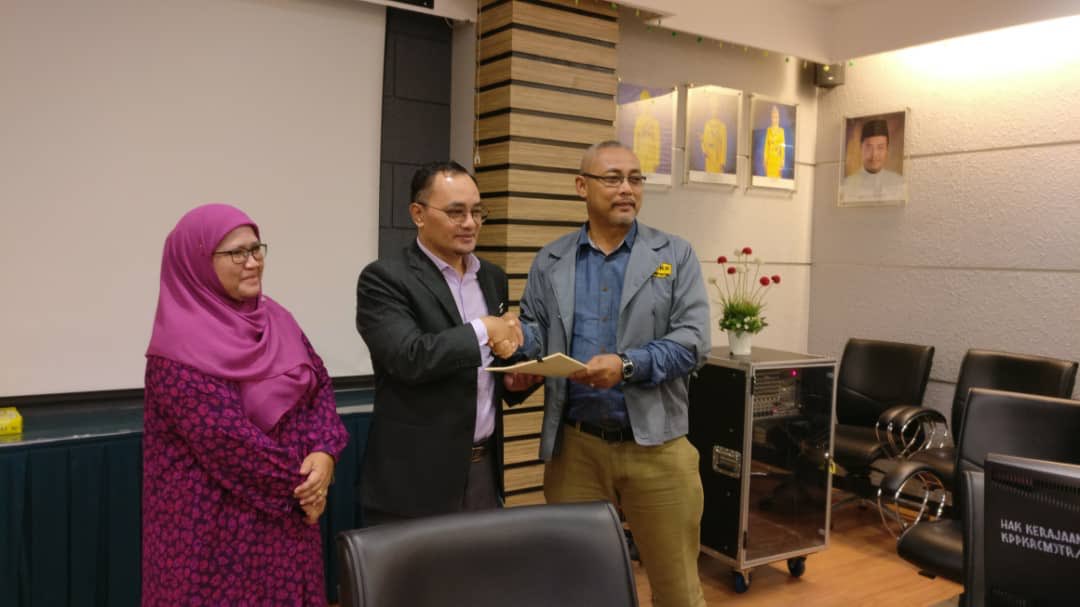 KJMN <a href="/adamsidekgmail1/">Adam Sidek</a> myempurnakn penutup Kursus Pentadbiran Kontrak NSC dgn mnyampaikn sijil penghargaan kpd Pn Ramlah, JUBPK (penceramah) serta sijil penyertaan kpd wakil CKMNT &amp; CKENT. Smoga ilmu yg diperolehi dpt dimanfaatkan sbaiknya

<a href="/yusufghani200/">تذكرة</a> <a href="/razgrid1/">🇲🇾 Razdwan Kasim</a> <a href="/JKRTerengganu/">JKR Terengganu</a>