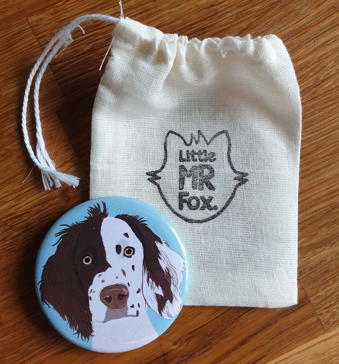 LittleMrFox_'s tweet photo. Did you know I design cute little pocket mirrors too. Why not have your dog on one? 😁

#supportsmallbusinesses #LittleMrFox #DogsofTwittter https://t.co/jm6yv7uRG7