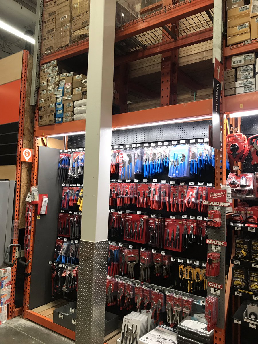 Good Job Eric for your overhead organization in D25 #district25overheadorganization <a href="/Jaime_HD_D25/">Jaime Castillo</a> @HDLMPerez <a href="/MattO_HD6646/">Matthew Ohrberg</a> <a href="/AshleyBotts4/">Ashley Botts</a> <a href="/asm_6646/">Jesus Suarez</a>