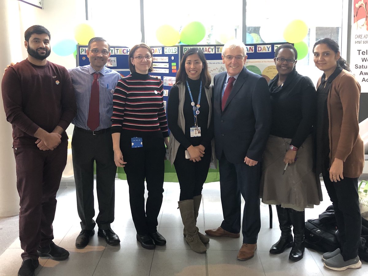 DrCarterp118's tweet photo. #RxTech2019 with the wonderful pharmacists and staff @NorthMidNHS @pharmacists @rpharms @AliJaneMoore @MariaKaneNHS thanks for all you do. https://t.co/spv9fdTamS