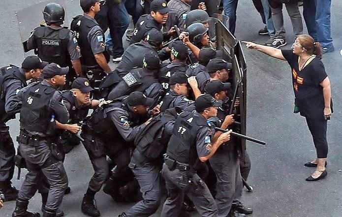 Parabéns aos professores! ✊🏾
#diadoprofessor