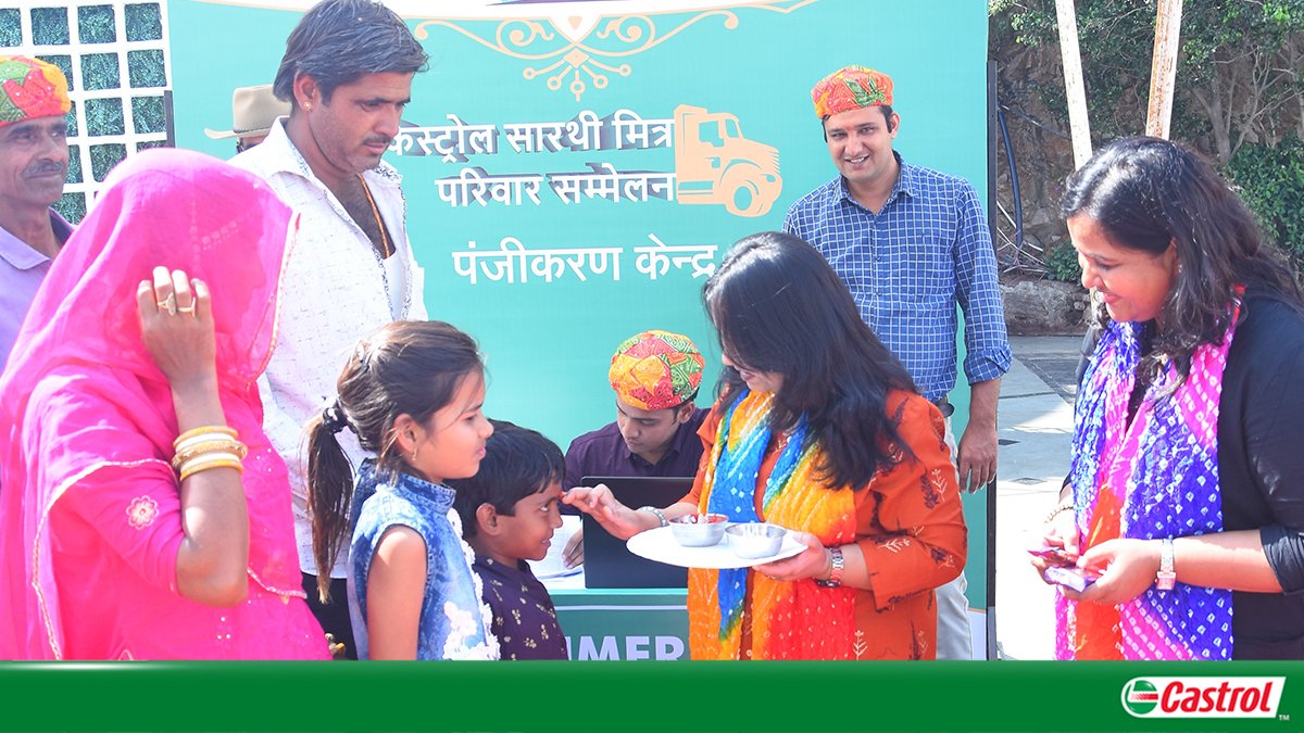 Castrol_India's tweet photo. Empowering the families of those who #KeepIndiaMoving, through a unique Family Connect initiative under Castrol #SarathiMitra programme, spreading awareness about road safety amongst the families of truck drivers.
Know more: https://t.co/JMzSI2uTgo
#CSR https://t.co/SBSb5nAqCi