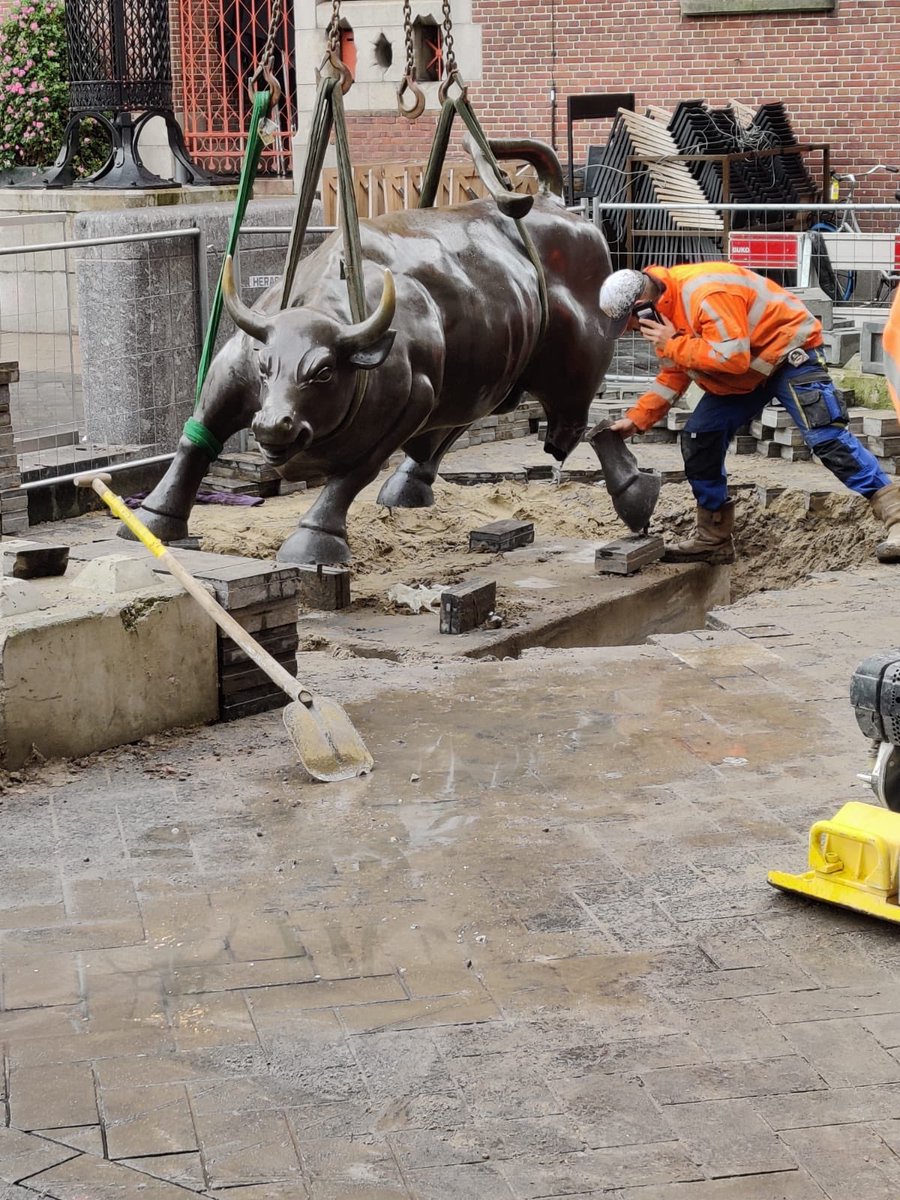 Symbolisch einde van de bull market? 
(Copyright ligt bij Arthur van <a href="/icoinic/">icoinic</a>)