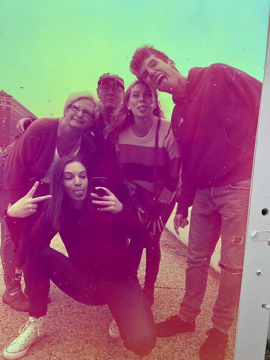 DhoffmanDoug's tweet image. Happy 21st B-Day Claire! I love you and am very proud of the person you have become! 🍾🎉@ClaireHoffman17