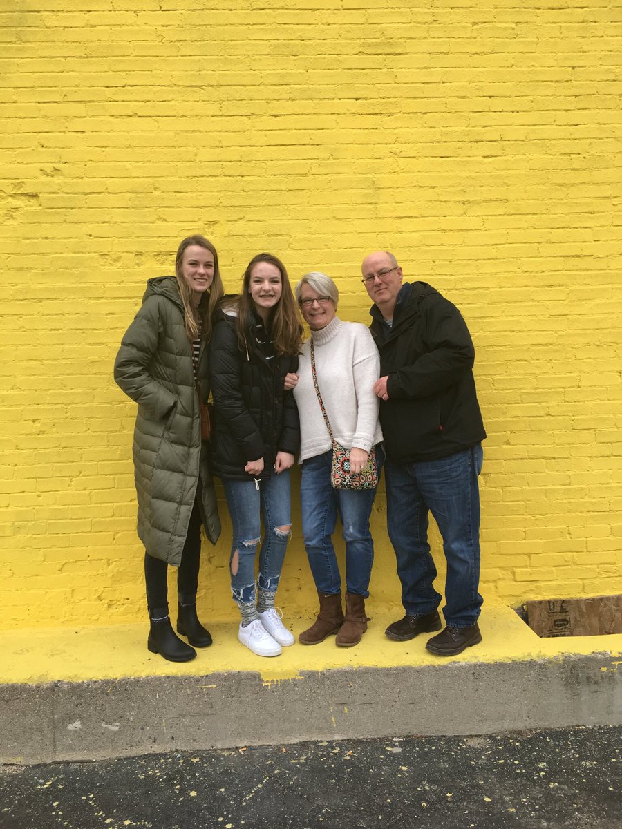 DhoffmanDoug's tweet image. Happy 21st B-Day Claire! I love you and am very proud of the person you have become! 🍾🎉@ClaireHoffman17