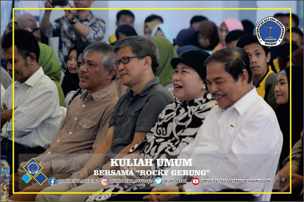 unidayan_'s tweet photo. KULIAH UMUM BERSAMA "ROCKY GERUNG"
-----
"Mahasiswa Berfikir Kritis,Objektif Demi Mewujudkan Sumber Daya Manusia Yang Unggul"
-----

[9/9/19] Kegiatan ini di Inisiasi oleh Badan Eksekutif Mahasiswa Fakultas Ilmu Sosial dan Politik 

 #Unidayan
#Baubau
#Buton
#Sultra
#RockyGerung https://t.co/46nNFzpU2m