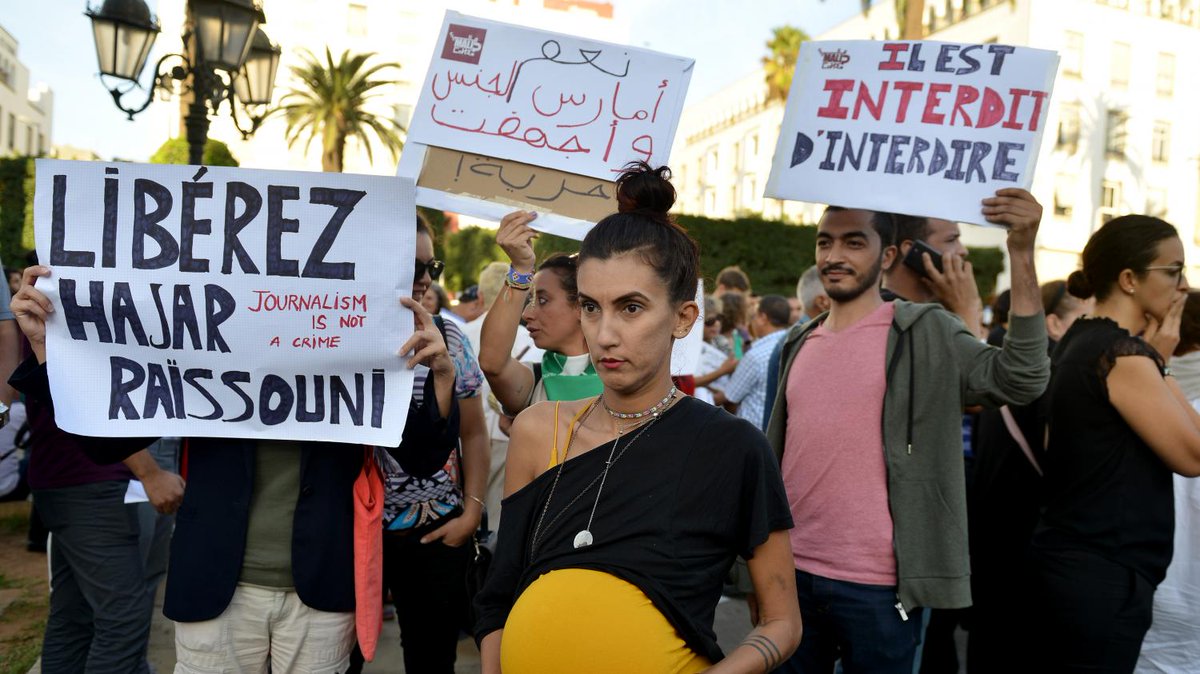 franceinfo's tweet photo. Maroc : le collectif des "Hors-la-loi" demande l'arrêt des poursuites liées aux mœurs

https://t.co/pMwmTziwGM https://t.co/AvC4MGyCwd