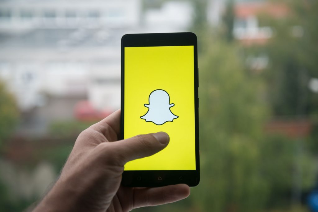 dreamsightUK's tweet photo. #IOS #Reddit User Can Share Content To #Snapchat - https://t.co/0EyR9j93RN - #ContentMarketing #CrossPlatform #ImagePosts #MobileApps #Snap #SocialMedia #SocialMediaMarketing https://t.co/nBeiNMU9ic