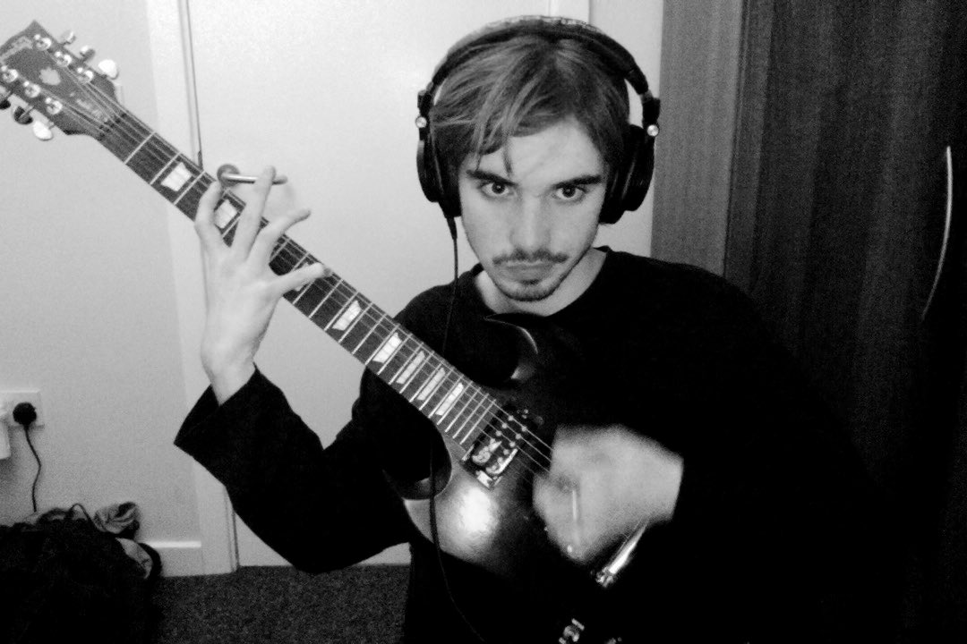 Jac0b_W's tweet photo. Do not allow this man to write songs!!!! He only plays panic chords and is a threat to diatonic harmony as we know it. https://t.co/LACR59931s