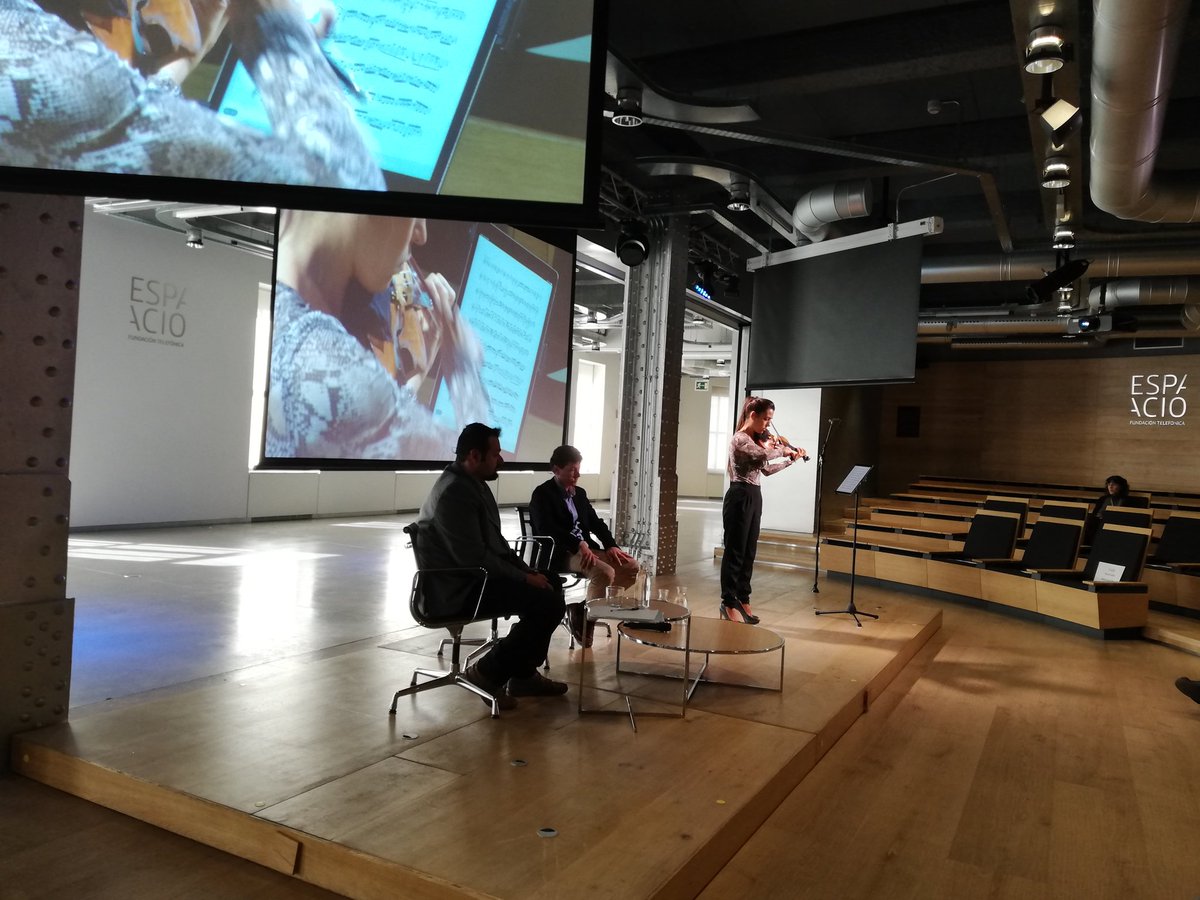 RevistaRITMO's tweet photo. Presentación en @EspacioFTef de la app @Beatik 🎶📲 con @LeticiaMoreno_v 🎻
"Beatik es la aplicación que te escucha, las partituras a tu ritmo"
#Beatik https://t.co/ww1lUlvQUH