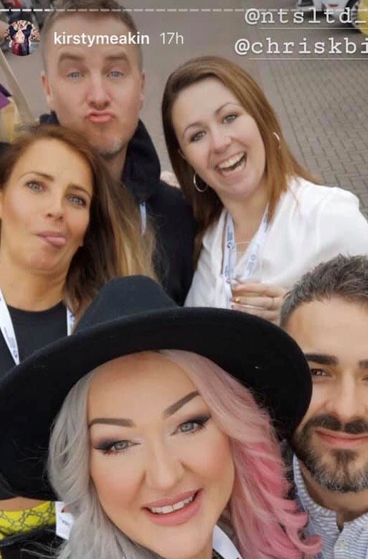 ManchesterNts's tweet photo. So we headed out to the #PBNorthwest event in Manchester. #teamNTS had an absolute ball. A ton of glitter, makeup, lashes and prosecco, what could go wrong?! LOL Managed to grab lunch, cocktails and a catchup with our friends @kirsty_meakin_ @chriskbib #TGIFRIDAYSmanchester https://t.co/0Pw6Ksxogw