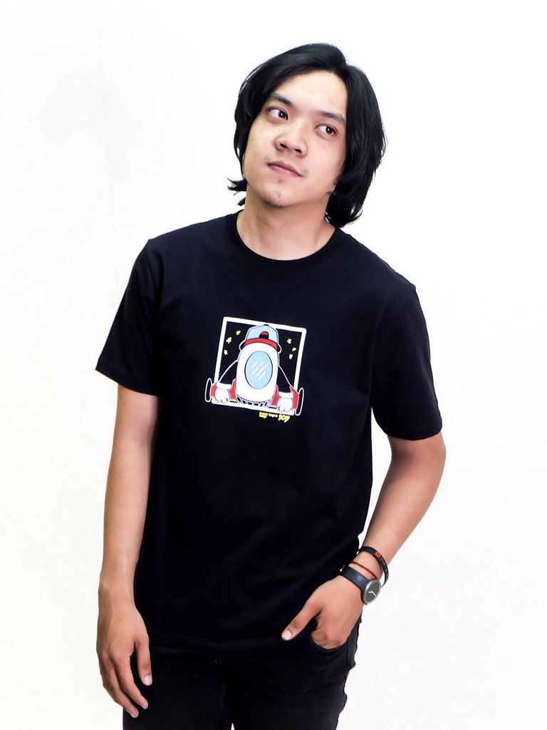 New arrival
REBORN "Rocketman in frame" 
___________________________________
Price : 125k
Size: Ask for detail
___________________________________
For order: 
WA: 0852-6010-1661