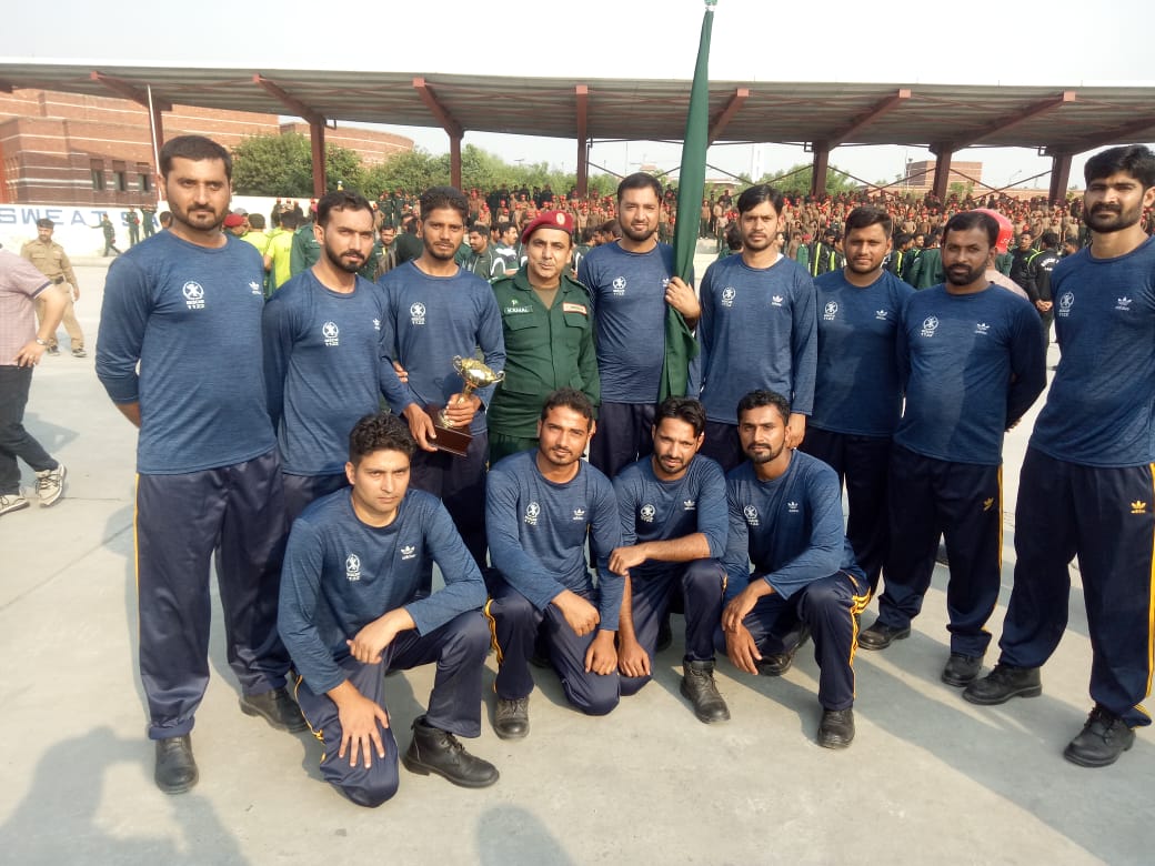 1122Gujranwala's tweet photo. آٹھواں نیشنل ریسکیو چیلنج 2019. ریسکیو چیلنج میں میڈیکل/ ٹرامہ، ہائٹ ریسکیو، فائر فٹ، تیراکی اور ویل ریسکیو کے مقابلے کروائے گئے جس میں ریسکیو1122 گوجرانوالہ کی ٹیم نے تمام شعبوں میں عملی طور پربہترین اور عمدہ کارکردگی دکھائی اور مقابلوں میں تیسری پوزیشن حاصل کی۔ https://t.co/hBjRm3MfFC