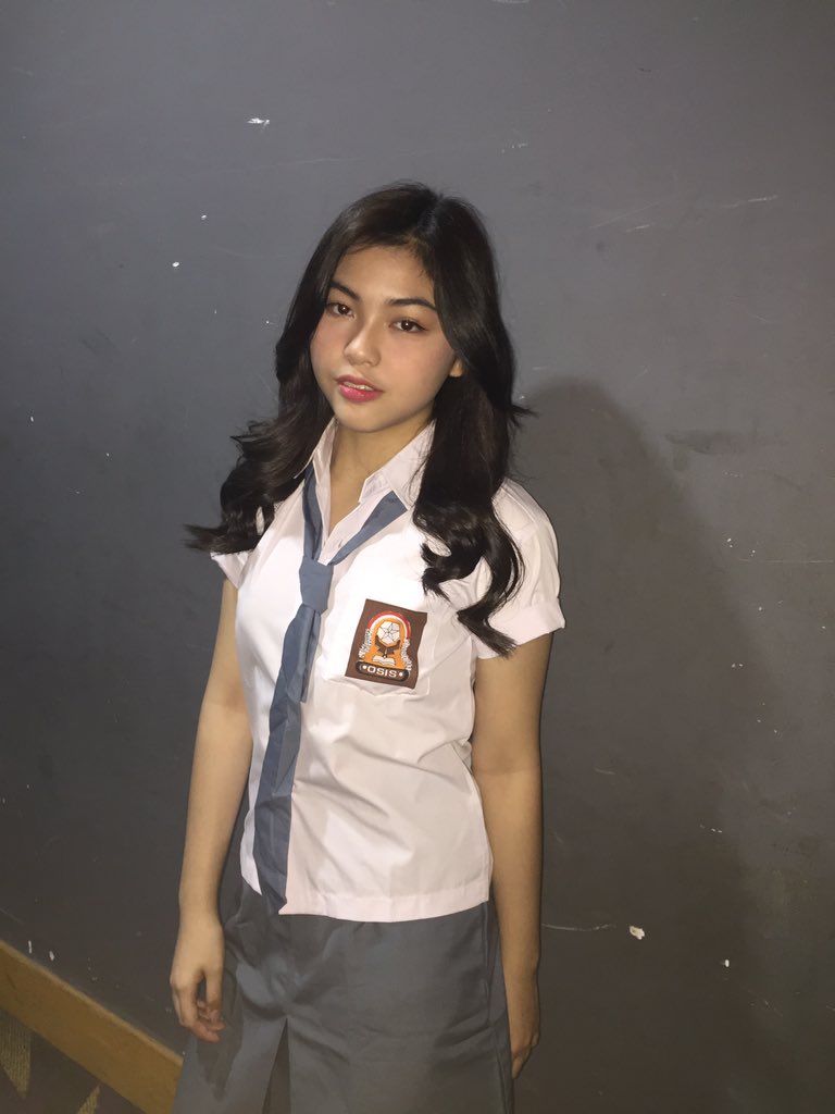 OFCAnkoru48's tweet photo. @G_BrielleJKT48 Pada malam yang berbadai... https://t.co/LzykCsQ3jF