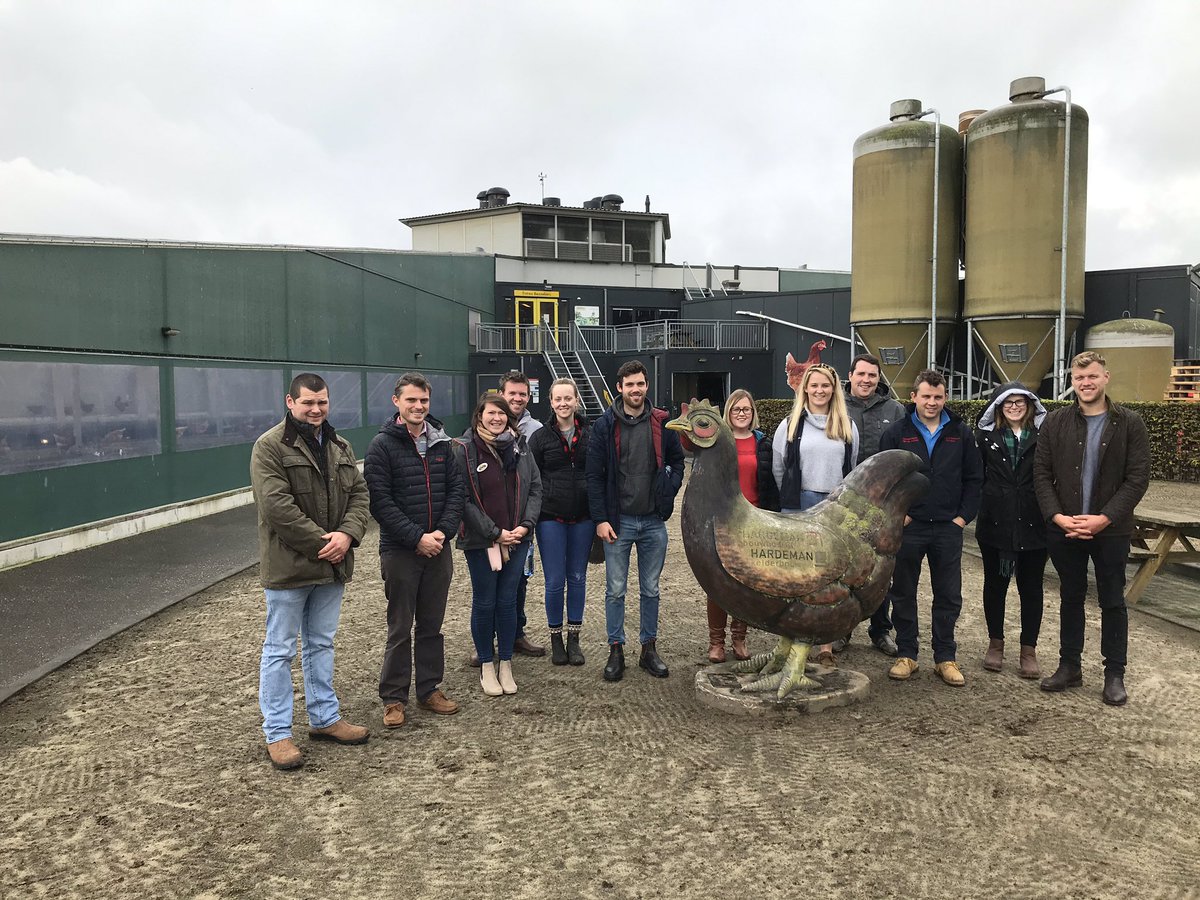 LlyrDerwydd's tweet image. Very interesting visit to @RondeelEi &amp;amp; @VencomaticGroup this morning with #agriacademy2019 @FarmingConnect 
@Jim_Elllis 

@LlyrDerwydd @Clarey_J @Gwen__Price @SionedDavies98 @HeleddMair28  @rhi3d @irwelrabar @NeilDav87 @LlyrJones8 @Rob_Powell91 @eurofedwards @predowen