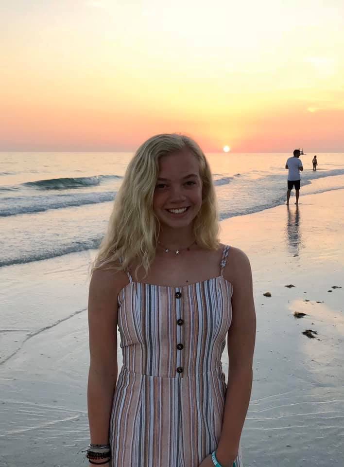 HHSVDTDance's tweet photo. Happy birthday to sophomore Emmie ! We love your energy on this team. Hope you have the best day 💙 @brewer_emmarie https://t.co/enOoE7CO4T