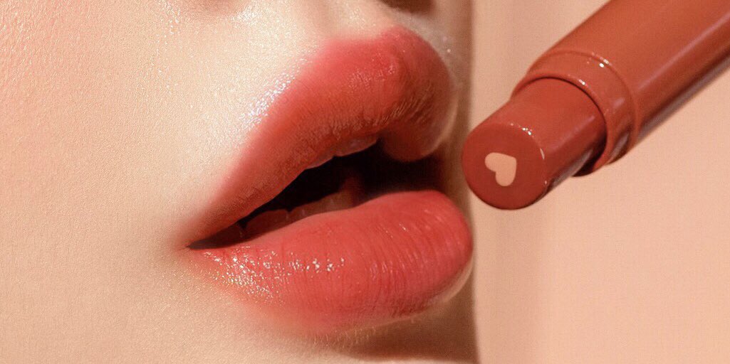 โอ๊ย !!!! รู้นะว่าอยากได้อ่ะ ....ต้องจัดเนอะ ...คอลนี้ คือเลิฟจริง..โทนสี อ๊าาา ละลายไปเลยจ้าาาา....ละมุนขนาดนี้ นี่ไม่พลาดนะจ๊ะ....

#ไว้รีวิวห้ามขายของของโว้ยยย #HowtoPerfect #howtobeauty #ของมันต้องมี #ของดีต้องบอกต่อ #merrezca #เมอร์เรซกา