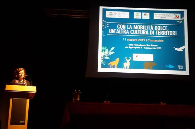 Federparchi's tweet photo. Con la #mobilitàdolce un'altra cultura per i #territorio, a Comacchio si è discusso di #parchi #pisteciclabili #slowmobility #sostenibilità #ambiente Qui la news
https://t.co/5EyvXlPoTp https://t.co/xmkjwnLSHo