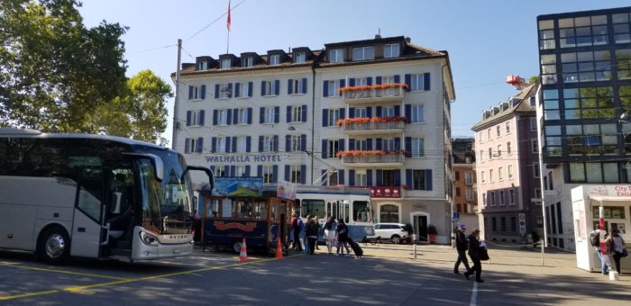 ViajandoSemMedo's tweet image. Onde se hospedar em Zurich? viajandosemmedo.com/onde-se-hosped…