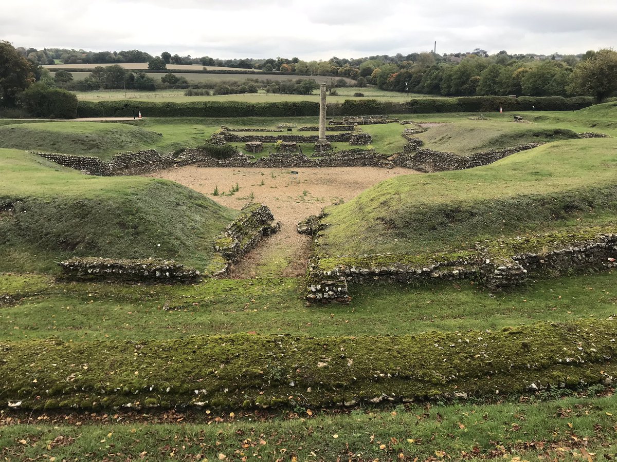 And Verulamium - a city which grew, prospered & came to boast this splendid theatre because it could be supplied by ships coming up the  #Ver. Eheu, fugaces labuntur anni...