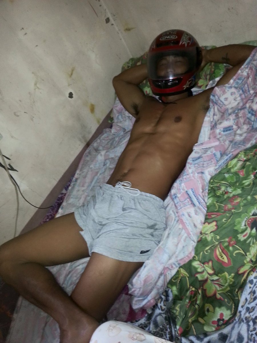 alvsrv's tweet photo. Another basurero na magpapainit sa inyong malalamig na gabi. #muscle #gay #bayot #bading #worsethananimals #hima #tamod #burnik #jakol #libog #borta jennifer aniston #titi #burat #bakla #chupa #kantot #hiv #aids #hada #booking #singit #armpit #nipple #pecs #gayasian https://t.co/krQUmr7qw2