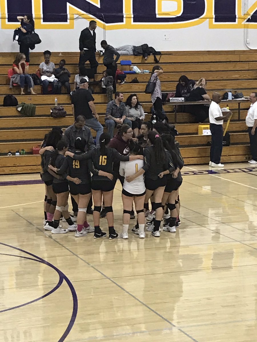 ArmijoVBall's tweet photo. Armijo plays today at home against Vaca High and Thursday they travel to take on Vanden. If your free come out and cheer them on! #purpleandgold #armijovolleyball #armijo @Armijo_ASB @ArmijoAthletics https://t.co/sV5VkfUFAx