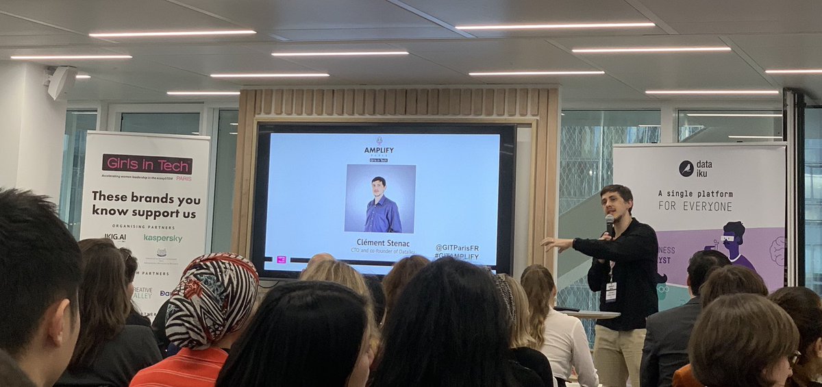 emma le goff tweet media