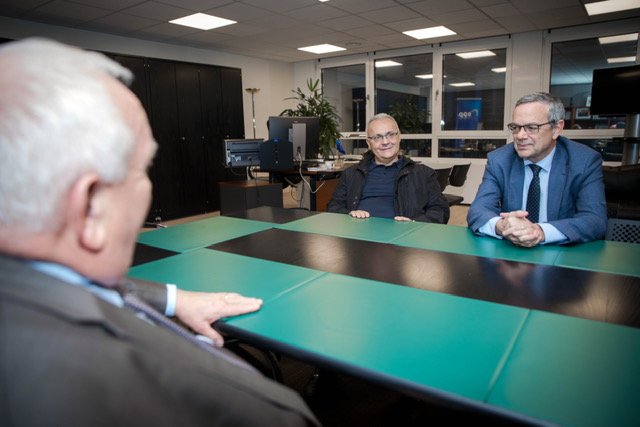paoloalli's tweet photo. Con l'amico Mario Mauro abbiamo incontrato il presidente del Partito Popolare Europeo, Joseph Daul, con il quale abbiamo discusso della necessità di rilanciare i valori del popolarismo europeo. https://t.co/JmFpW1SWuE