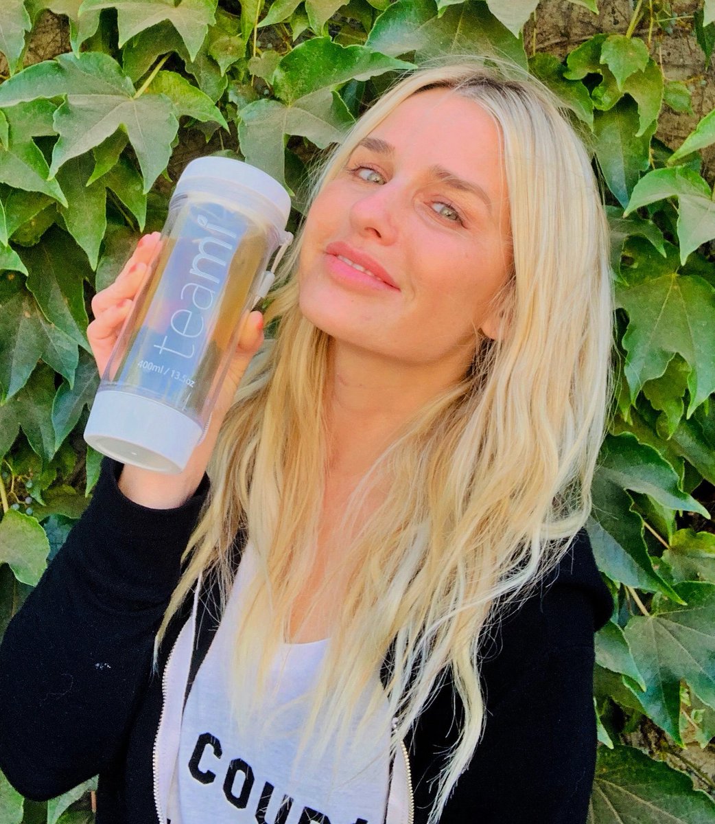 DinaJuve's tweet photo. Cleanse your body! 30 day Detox with Teami Blends .
Don't miss out on 20% with code DINA20 at check out. 
https://t.co/OqdUCLlO63 https://t.co/4Cuce3Cml0