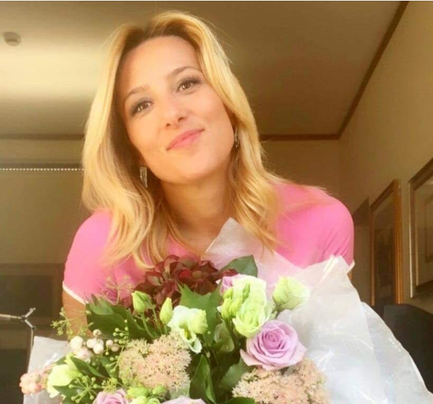 lvoir's tweet photo. A tutti gli invidiosi che di Di Maio dicevano peste e corna, oggi è il compleanno della sua fidanzata, auguri #VirginiaSaba, sei veramente bellisssssima 😉 https://t.co/O8Pq5jCy2g