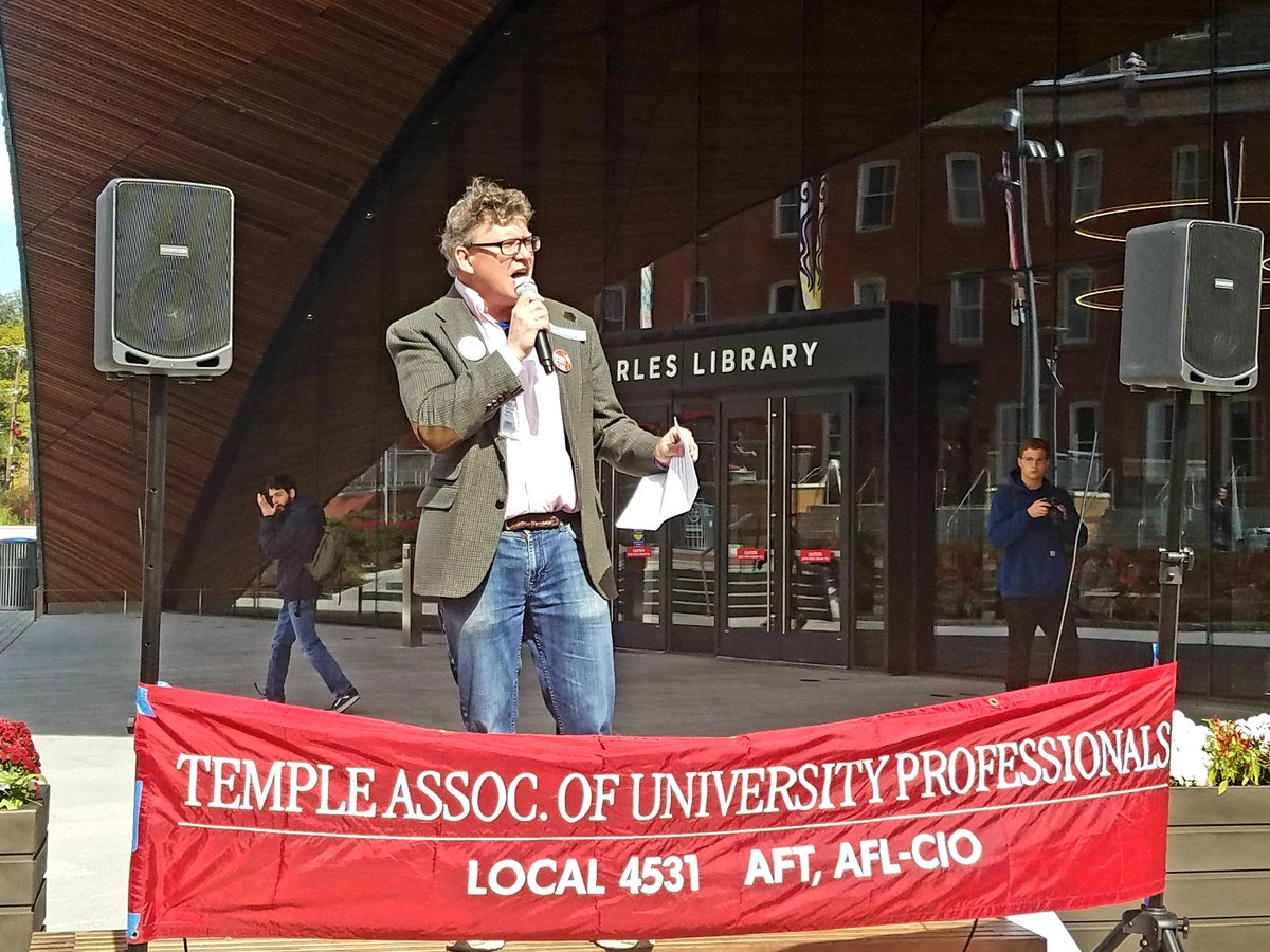 HelenGymAtLarge's tweet photo. I stand with Temple University's union in its fight for fair pay and treatment of every worker.
Temple students will not get the high quality education they deserve unless their teachers are truly respected, and that includes adjuncts. #OURTemple #qualityhighered https://t.co/w5r1T72D95