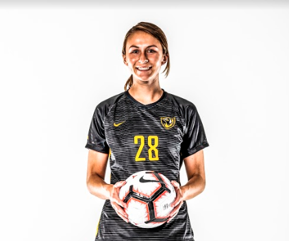 VCUWomensSoccer's tweet photo. 🌟SENIOR SPOTLIGHT🌟 

Katie Waring

-Getting a Masters in immunology and microbiology 🎓
-Plans to attend Medical School 🥼
-Fun Fact: She has FaceTimed 📱 Selena Gomez https://t.co/lzuDGT8wyo
