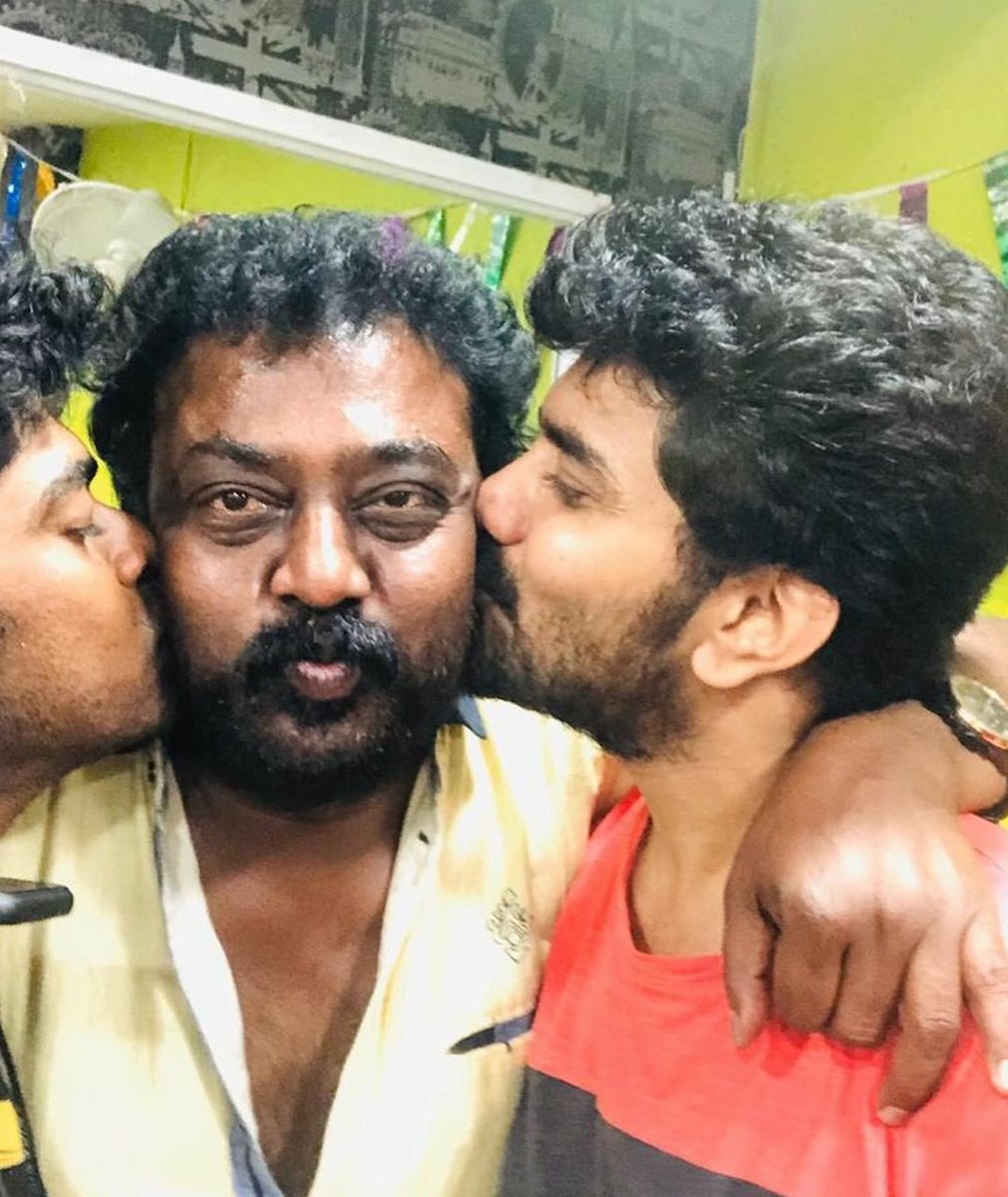 PriyaLakshitha's tweet photo. Reunion 😍 #chithappu #kavin #kavinarmy #Sandy #Biggboss3tamil #BiggBossTamil3 https://t.co/ujvJJyXW0t
