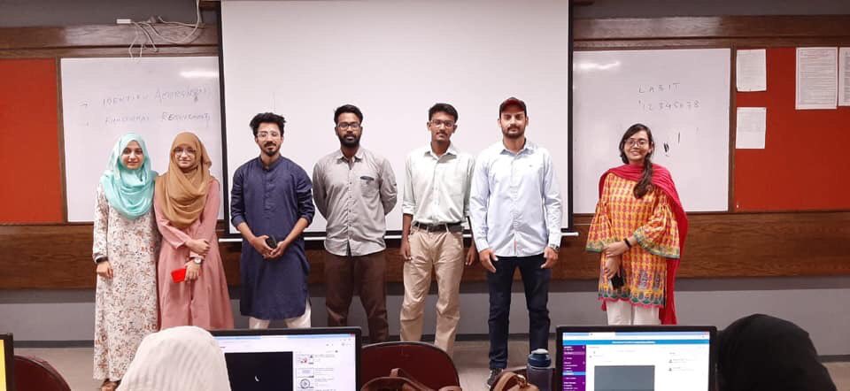 CIRCLEwomen_'s tweet image. Results of React Hackathon are out! 

One of our #TechKaro teams won in the popularity category where they developed a quiz application. Despite just a few months of technical training and no CS background, #TechKaro students won a global competition.
#reactriot2019 #WomenWhoCode